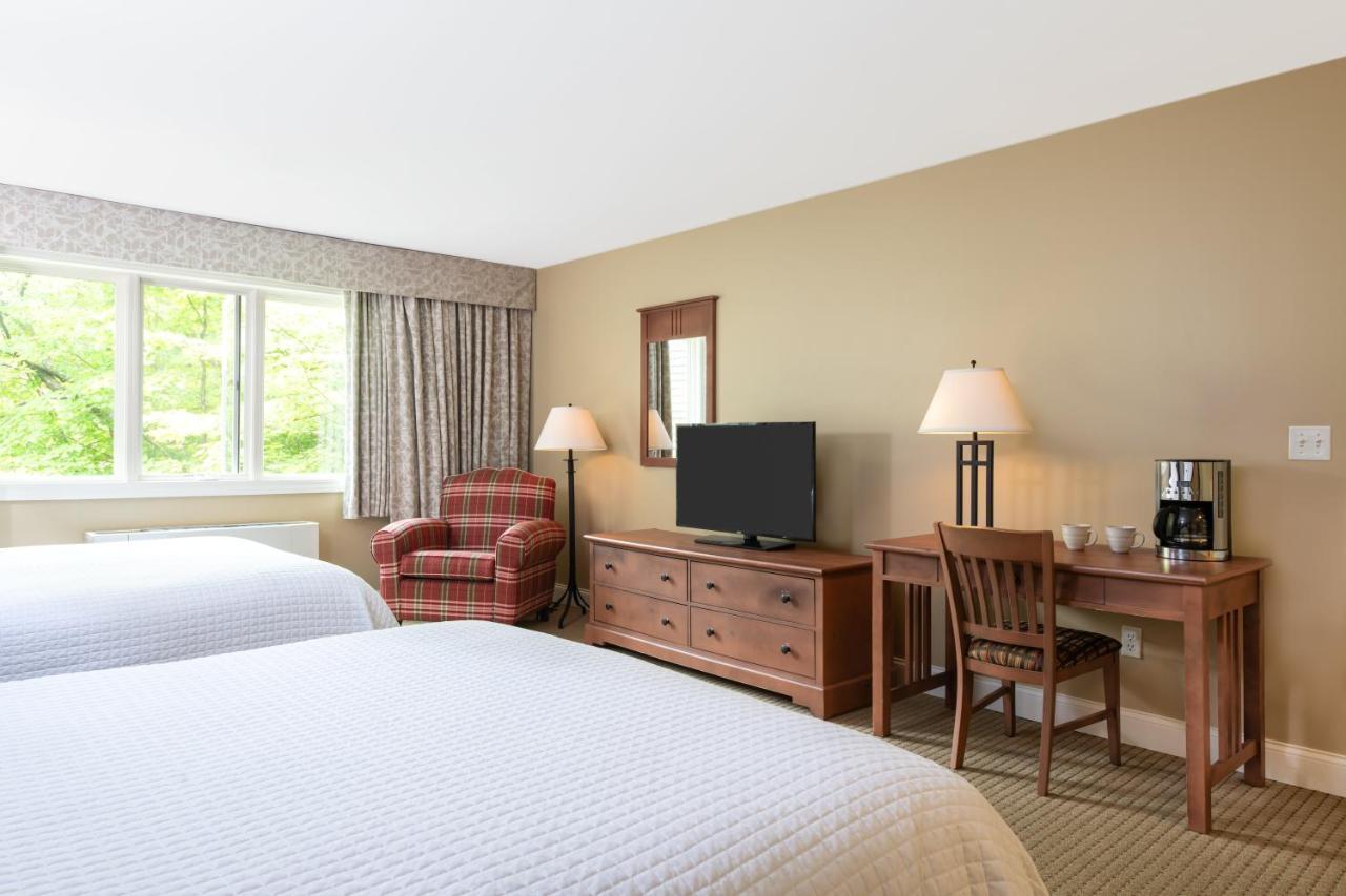 Queen Room with Two Queen Beds