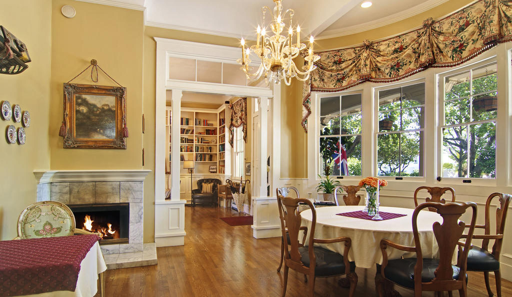 King Room - Capitola Beach