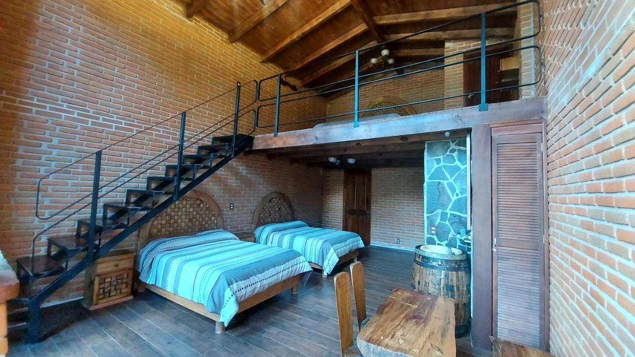 Habitación Familiar con baño privado