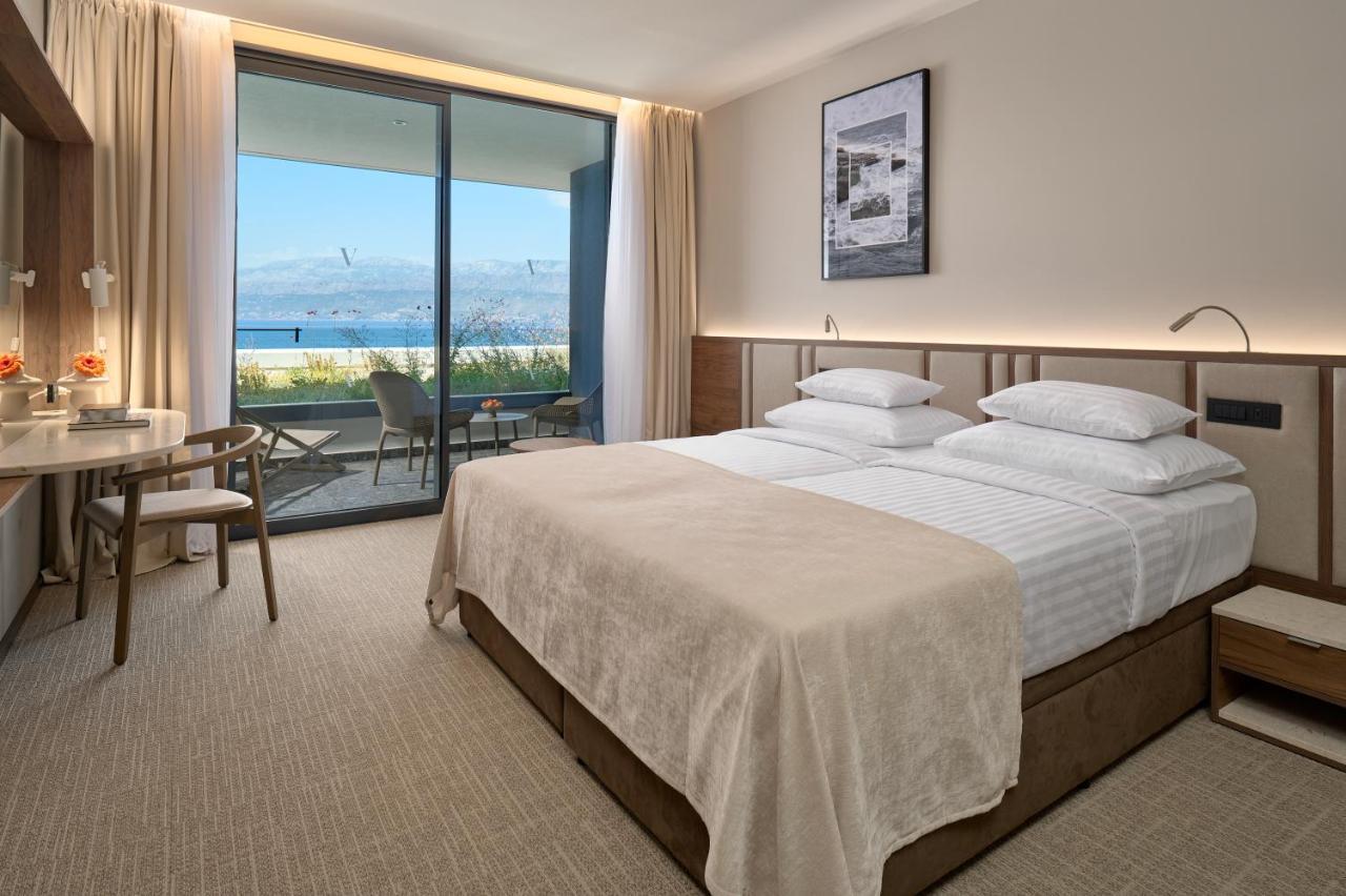 Superior Doppel- oder Zweibettzimmer mit 2 Zustellbetten, Meerblick und Balkon