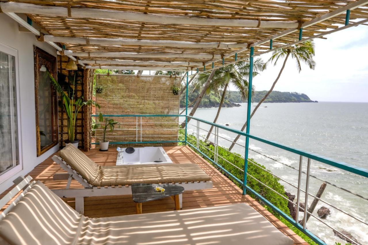 Double Room with Balcony and Sea View