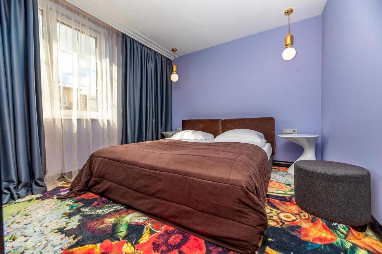 Deluxe Family Suite with Kitchen