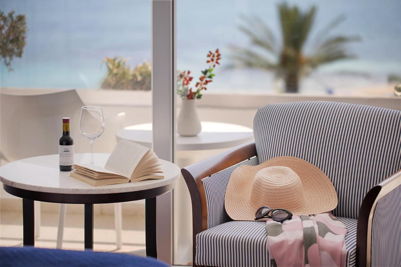 Double or Twin Room with Sea View
