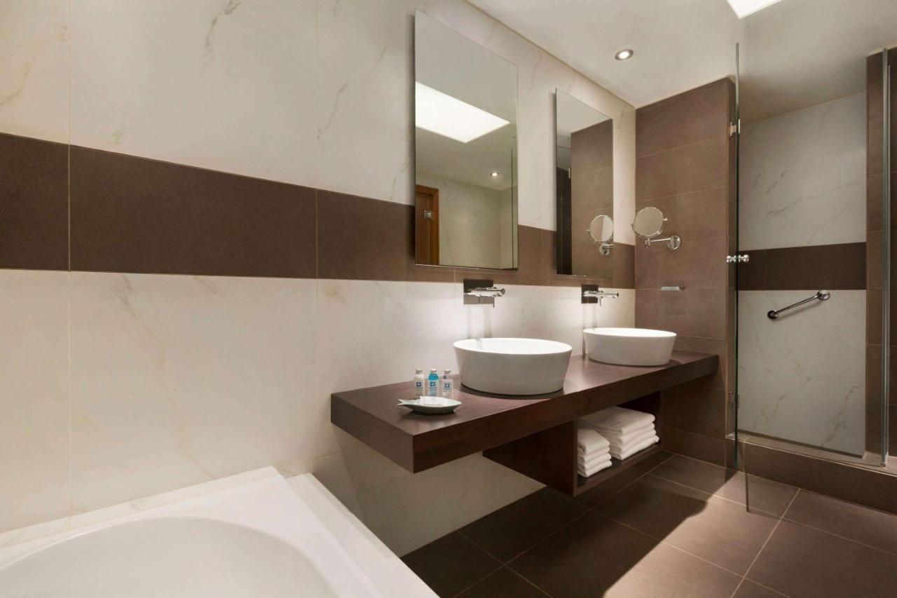 Deluxe Room with Sea View
