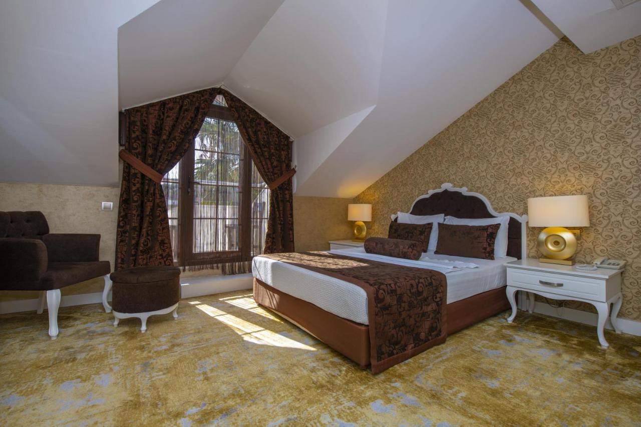 Family Room (4 Adults)