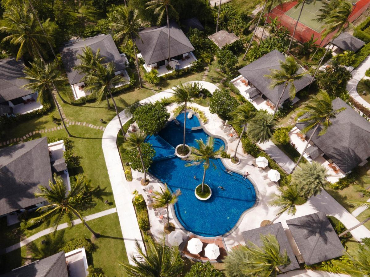 Deluxe King Pool View