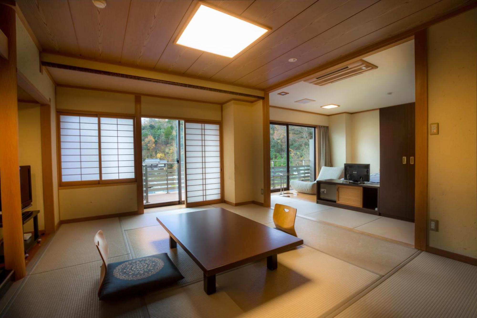 Standard Twin Room with Sea View