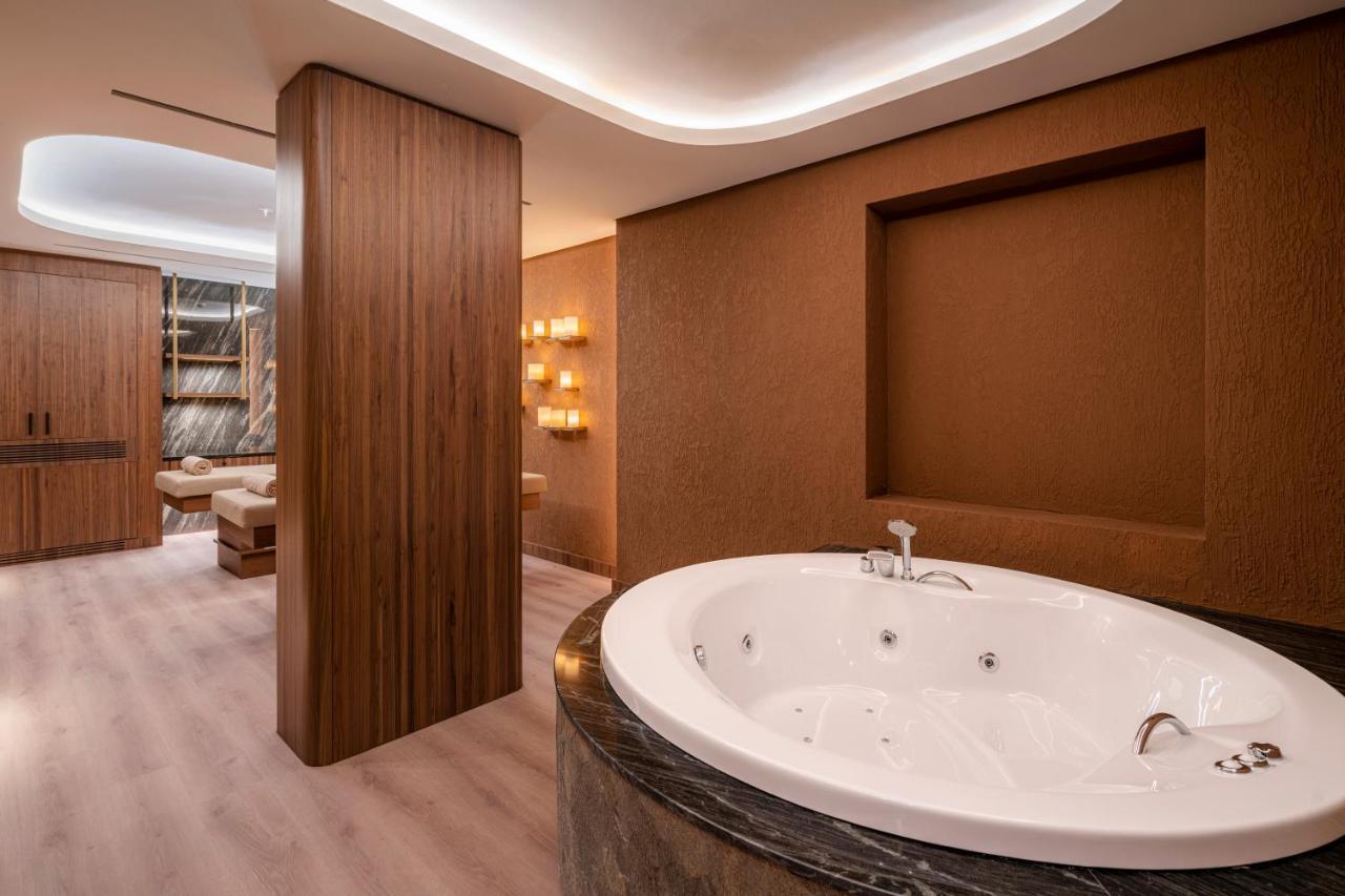 Bayou Villa 4 Bedrooms