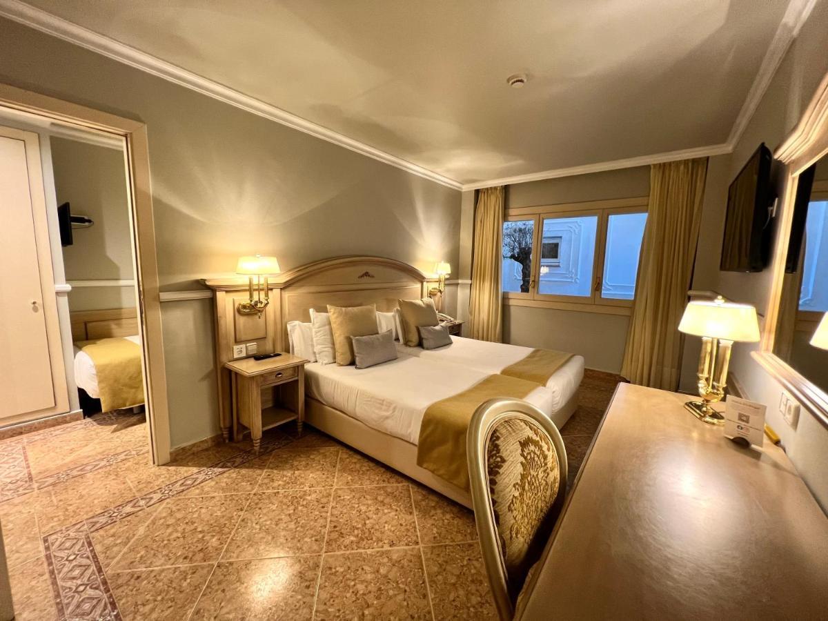 Classic Quadruple Room
