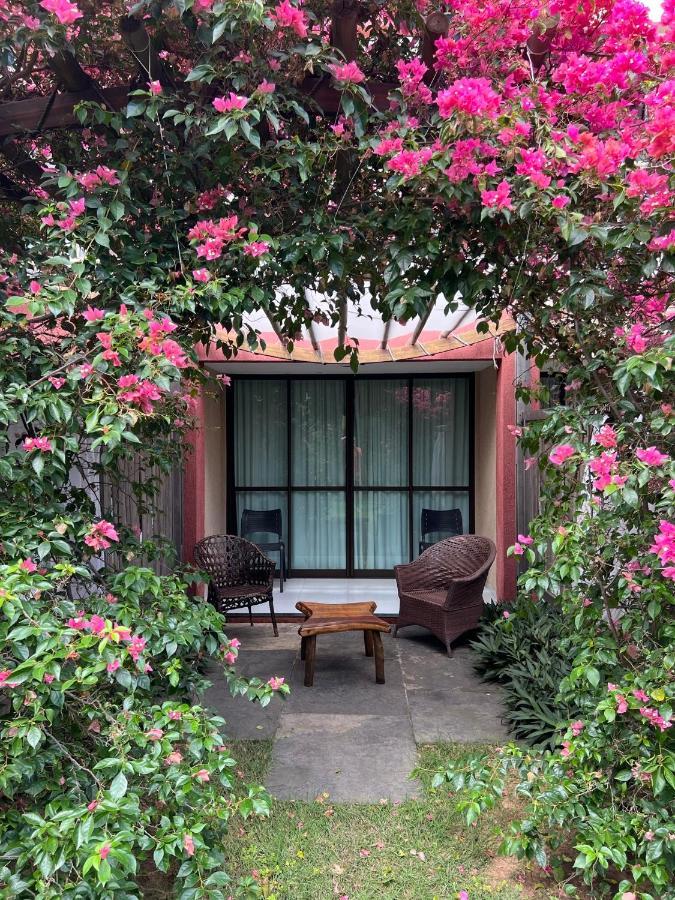 Queen Room Garden View
