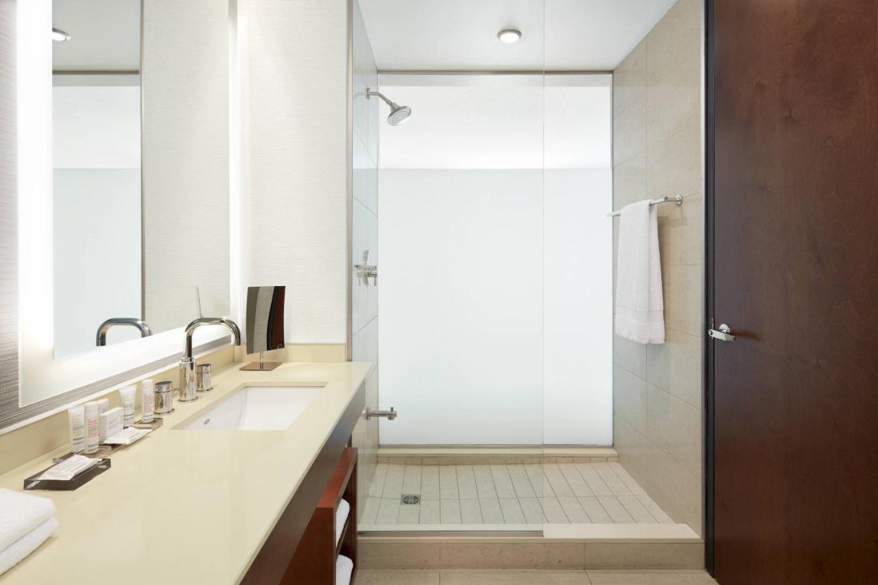 Deluxe, Guest room, 2 Queen