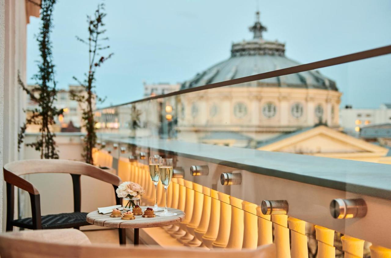 Classic King Room with Furnished Balcony