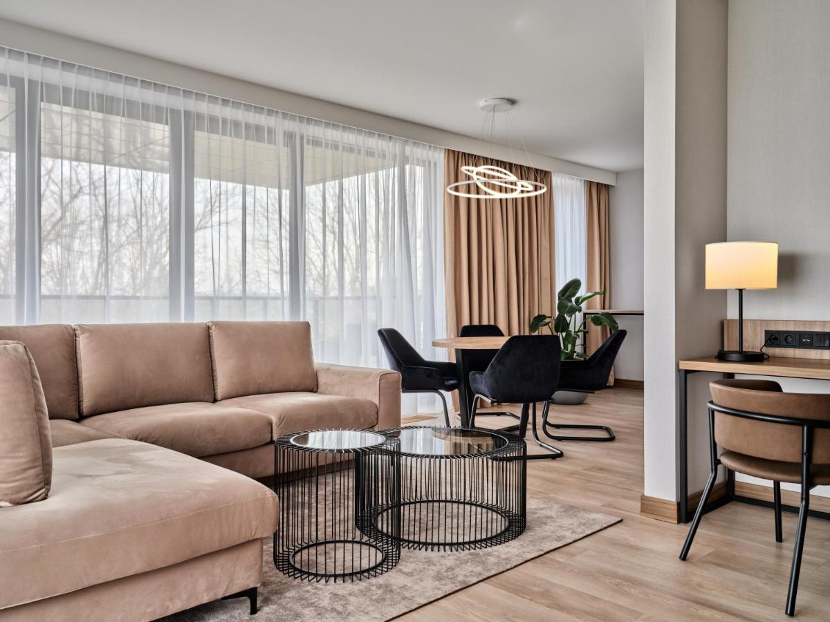 One-Bedroom Suite with Terrace