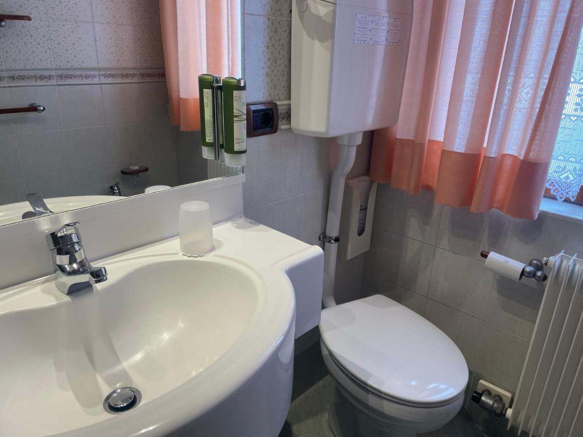 Large Single Room