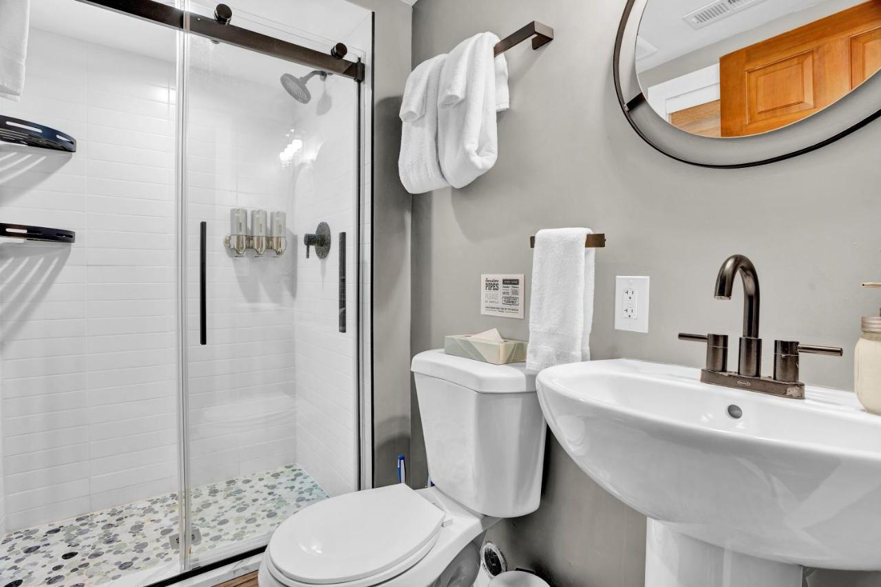 King Room with Spa Bath