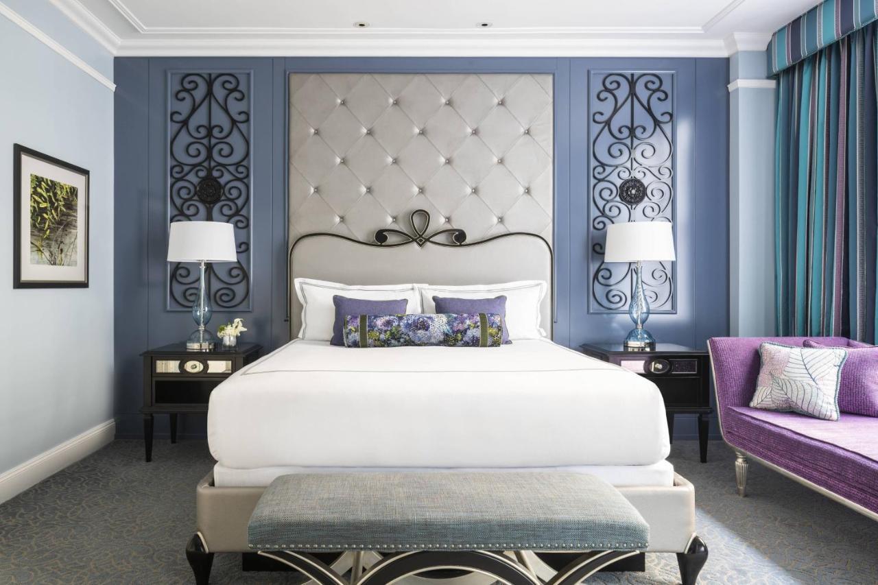 Executive Suite, 1 Bedroom Executive Suite, 1 King, Sofa bed