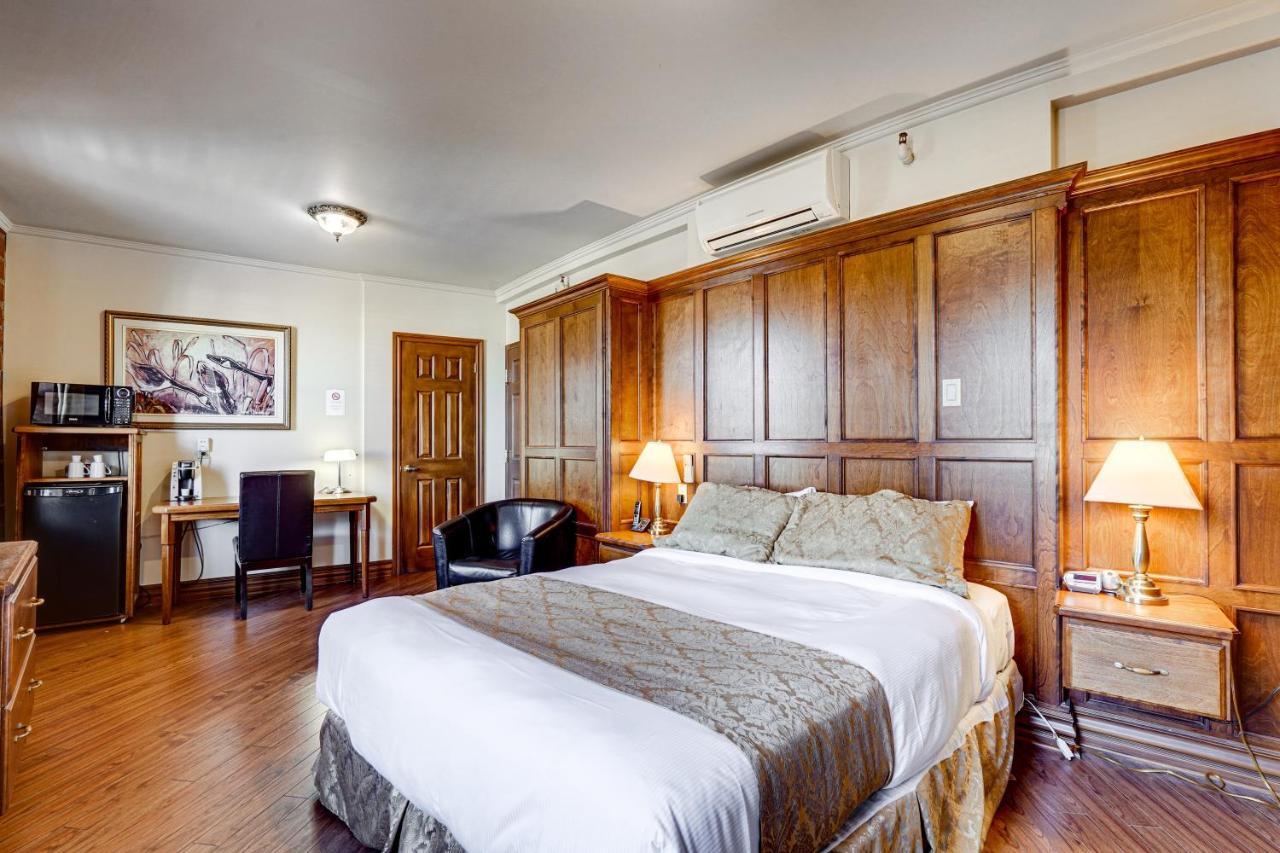 Standard Queen Room