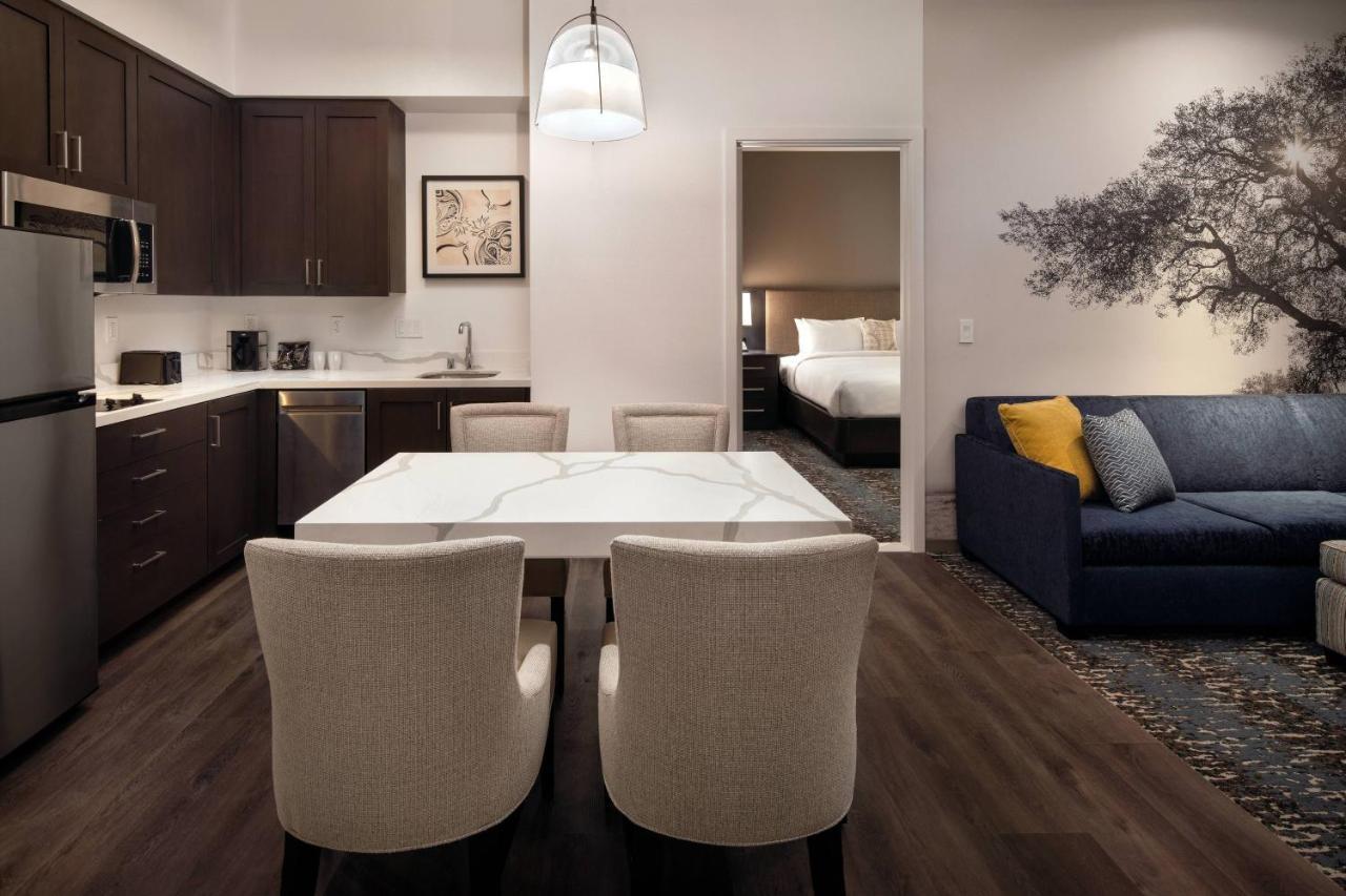 2 Bedroom Suite,1388090432:JPEG