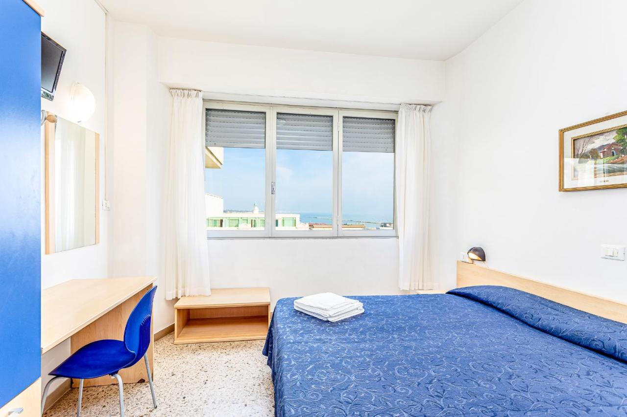 Standard Double Room,1772468724:JPEG