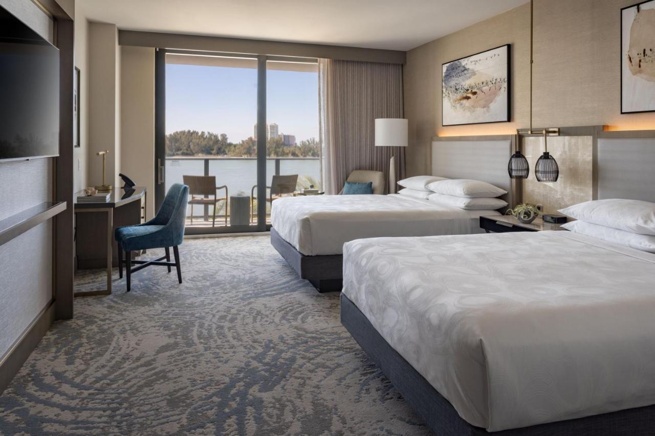Queen Room with Two Queen Beds, Beach View, Mobility and Hearing Accessible Tub
