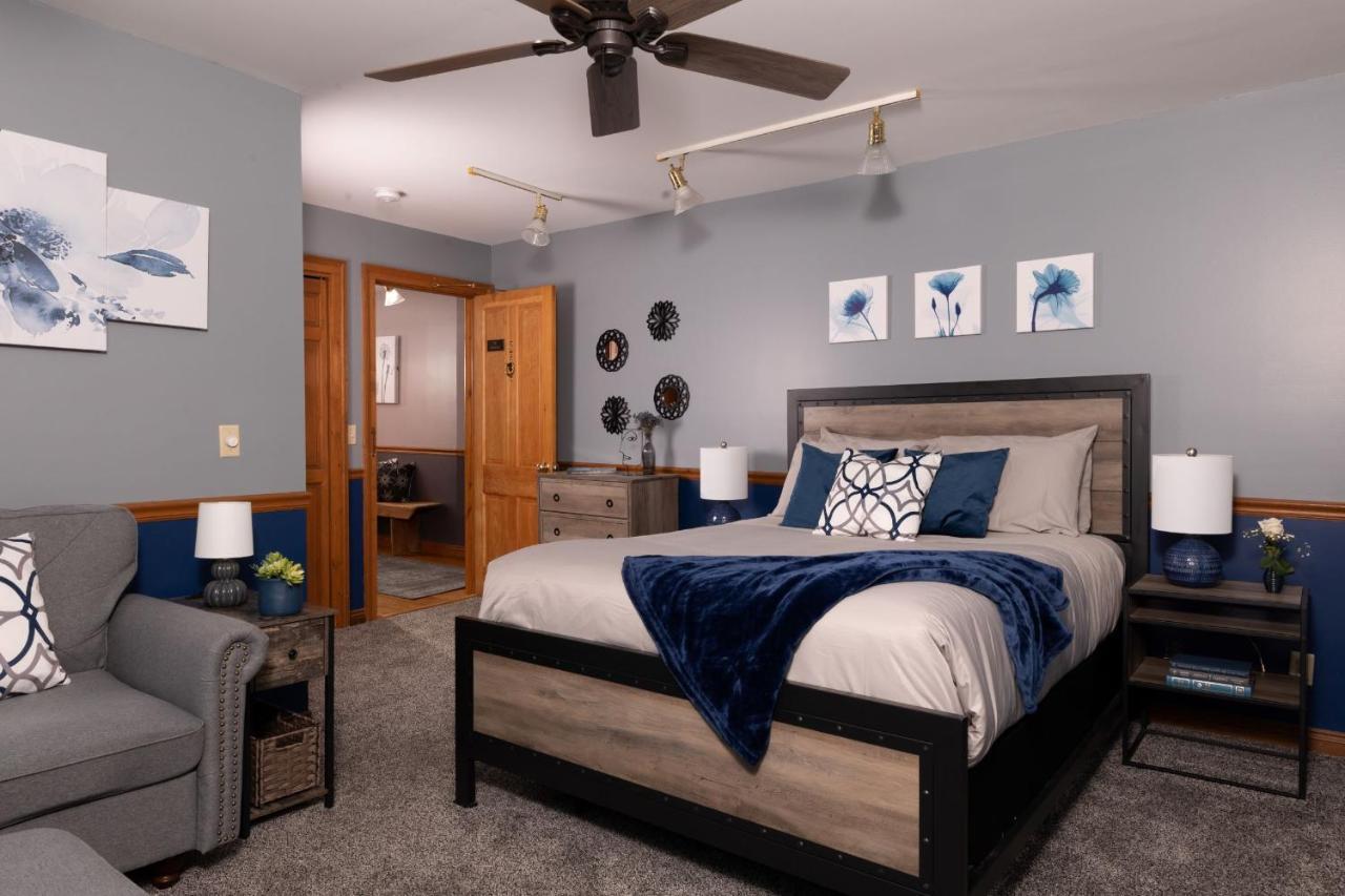 Queen Room