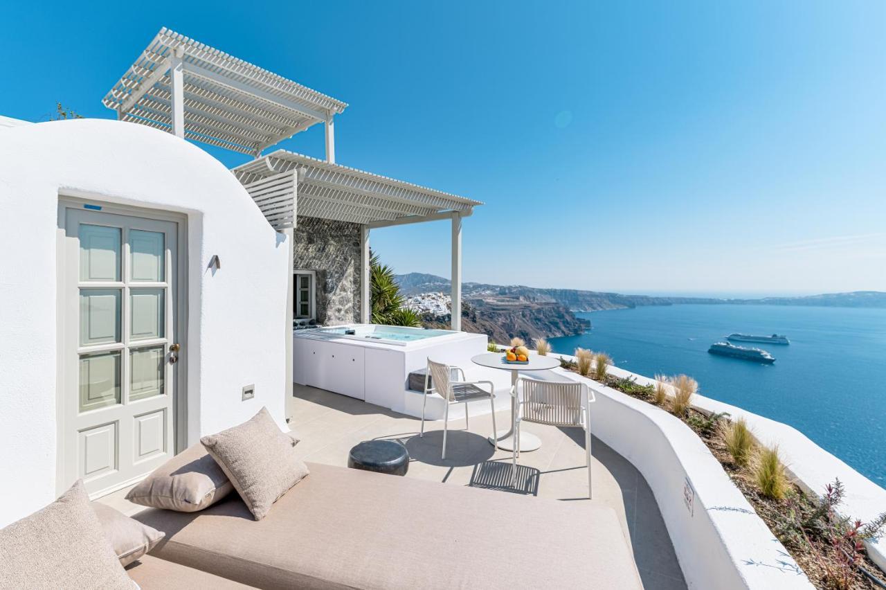 Caldera Suite with Sea View and Outdoor Jetted Plunge Pool