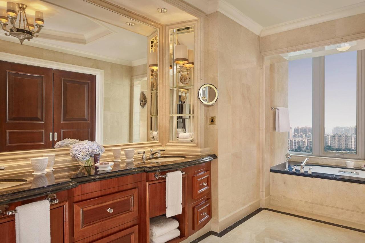 Club City View Suite