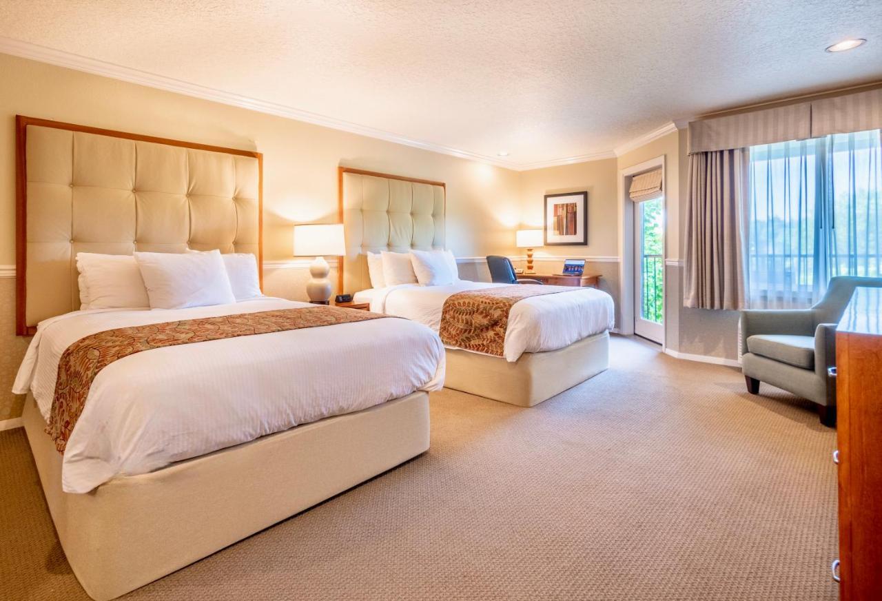 Superior Queen Room with Two Queen Beds