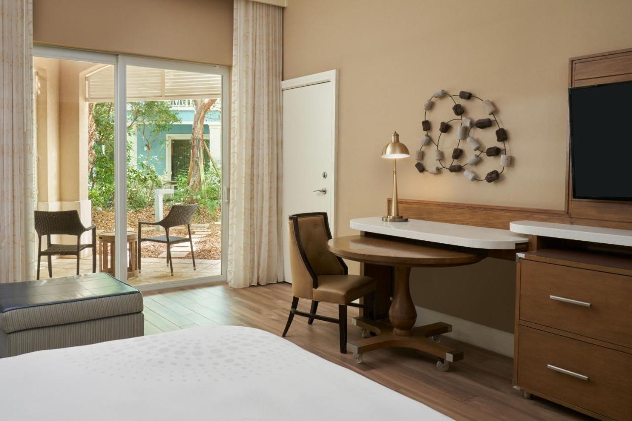 Resort View Room, Guest room, 1 King, Balcony