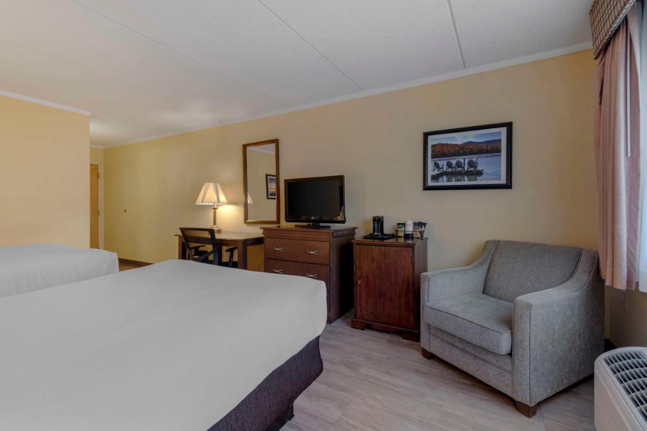 Room with Two Double Beds - Non-Smoking