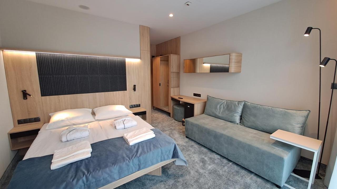 Doppelzimmer mit Zustellbett