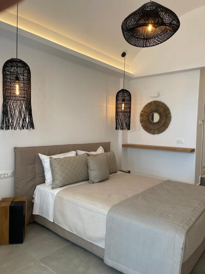 Suite with Hot Tub and Sea View