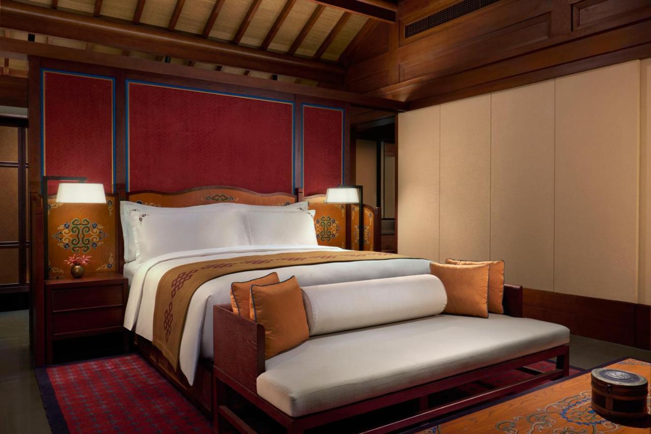Premier One-Bedroom King Villa