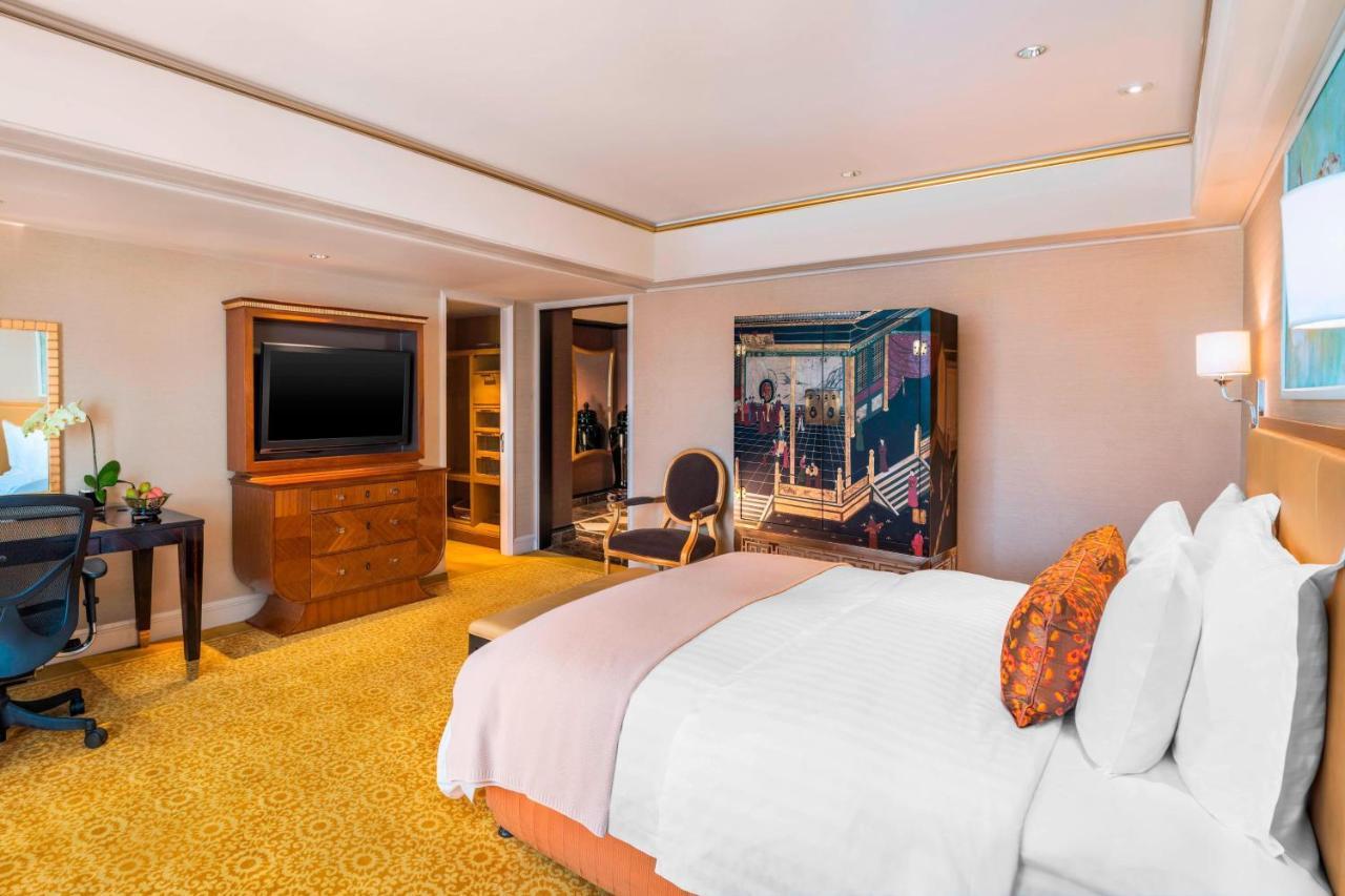 Executive King Room