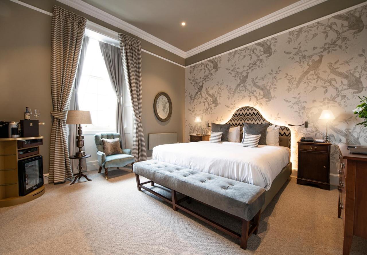 Deluxe Castle King Room