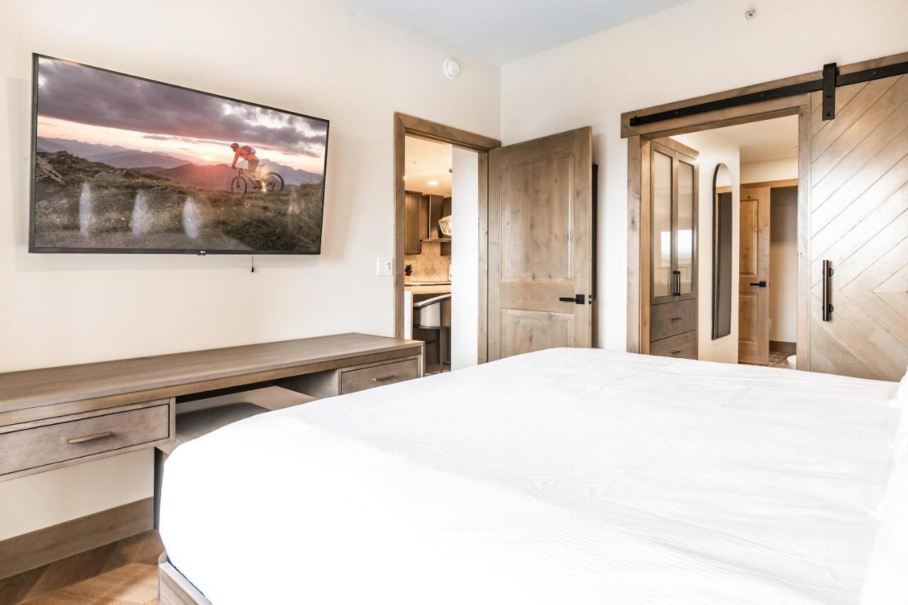 1 Bedroom Condominium 4311-A