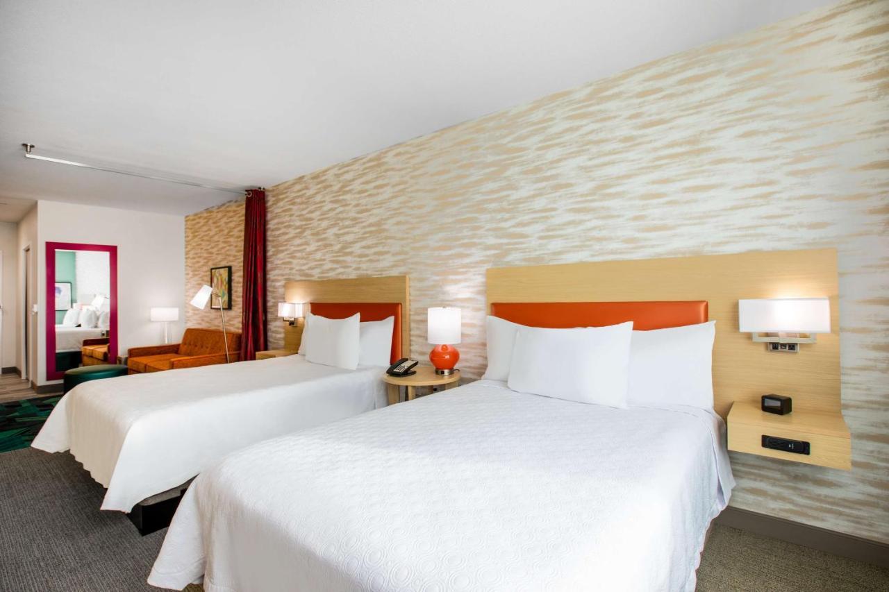 Queen Studio with Two Queen Beds - Non-Smoking