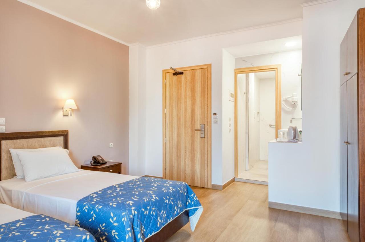 Twin Room with Pool View