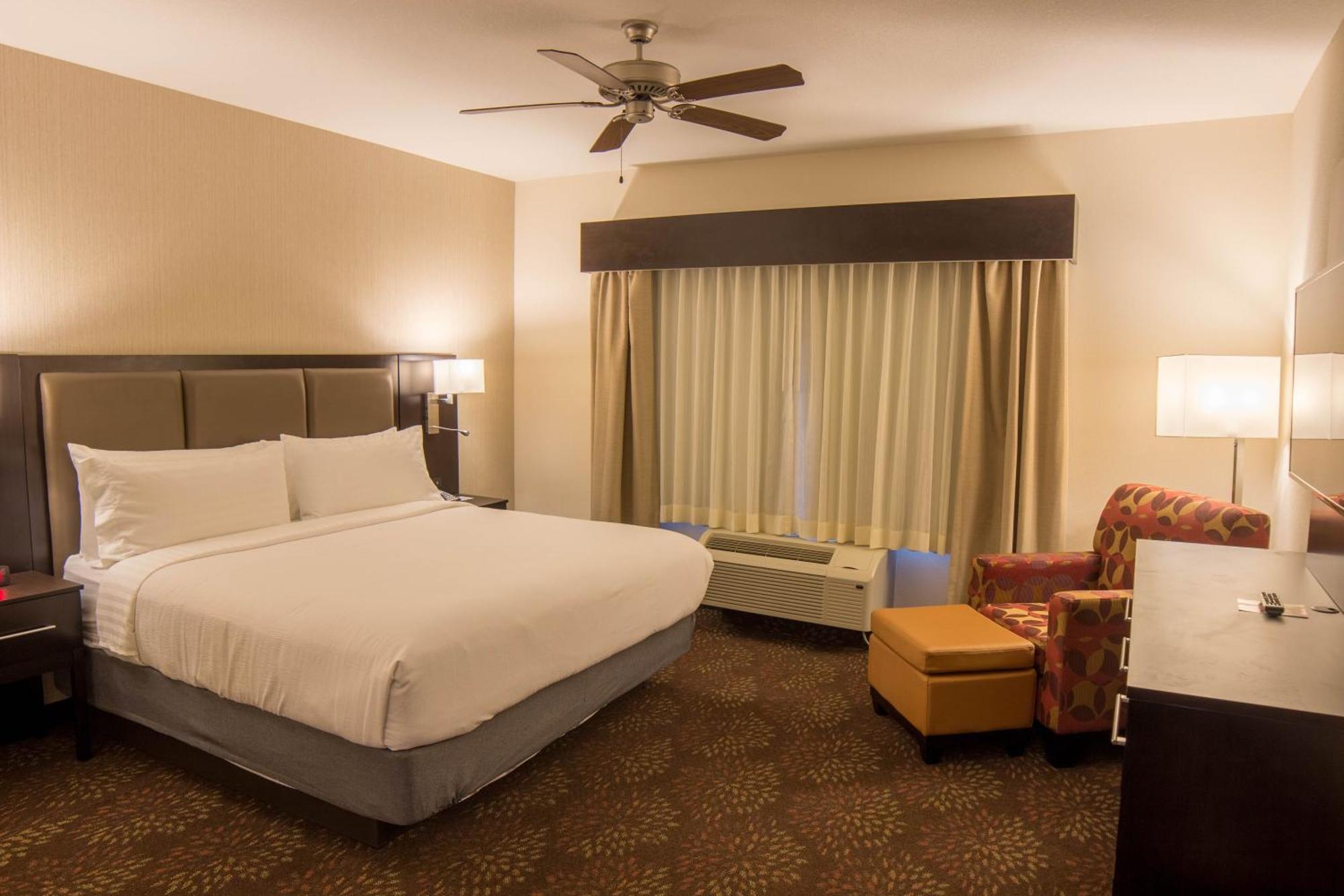Standard King Room