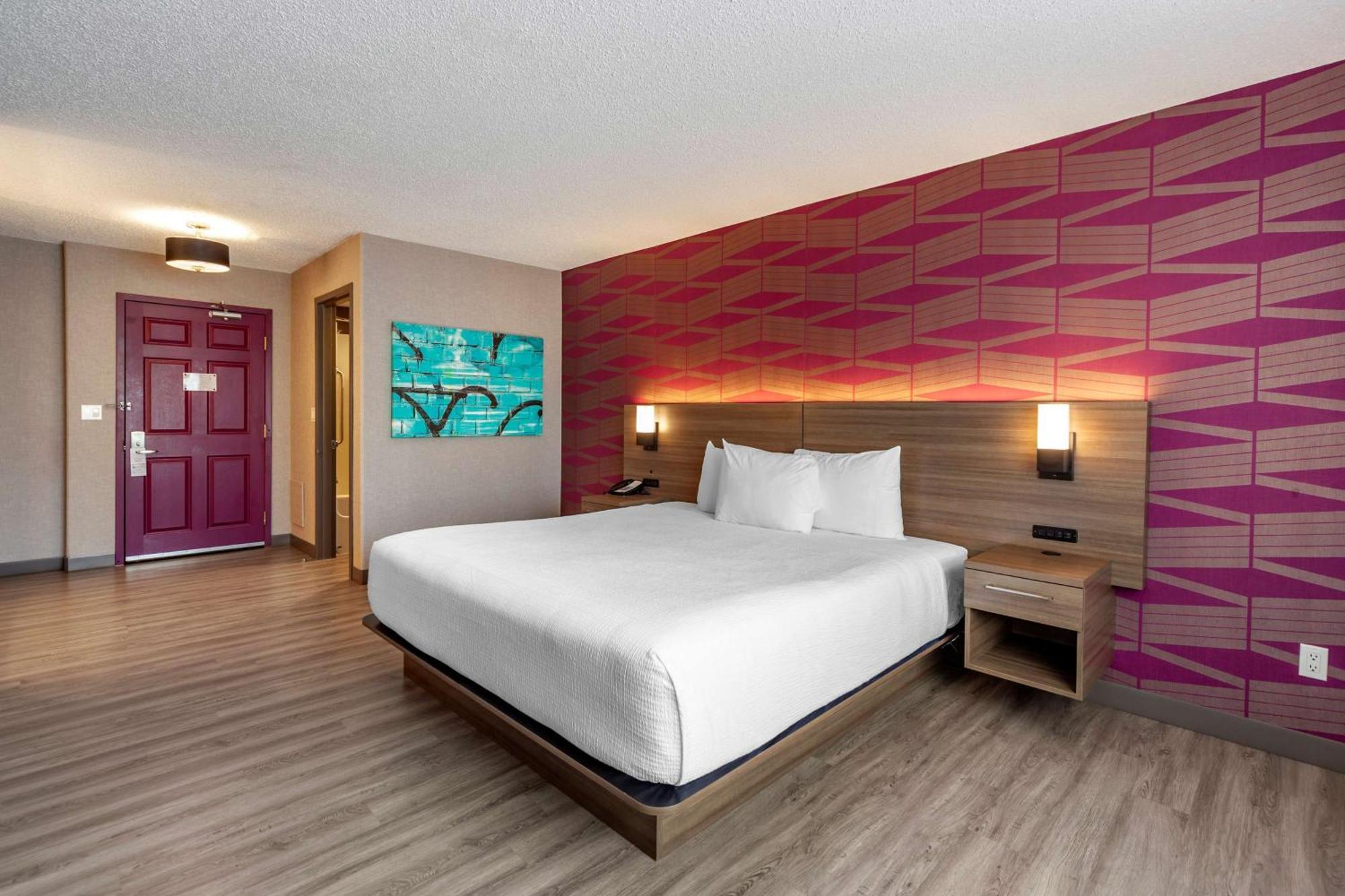 King Room - Non-Smoking