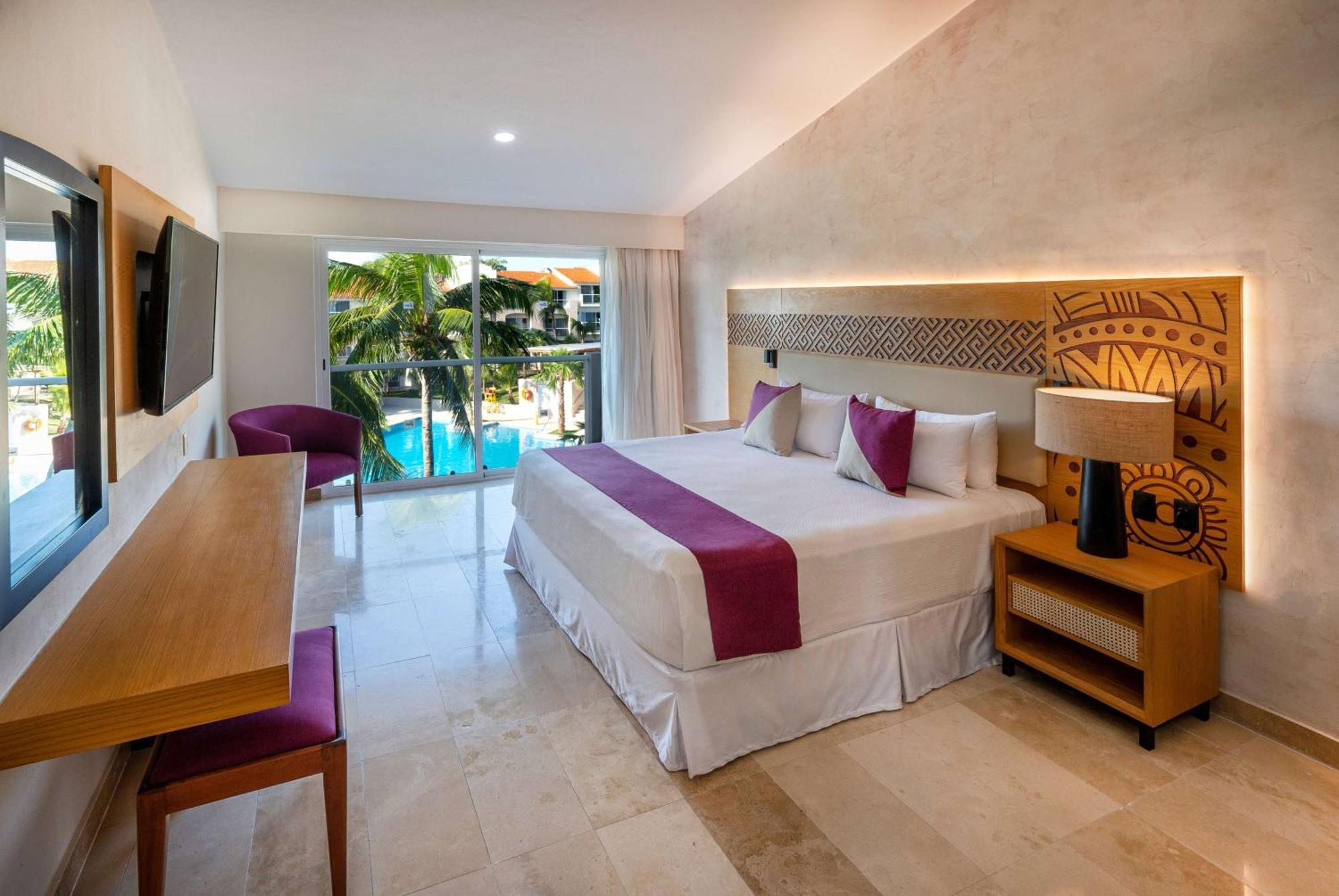 Superior Pool King Room with  One King Bed, Non-Smoking