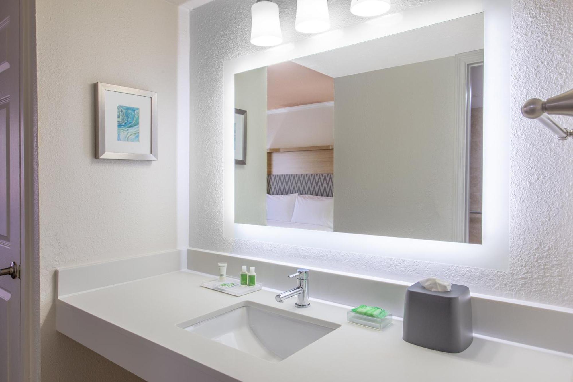 Standard Double Room with Two Double Beds