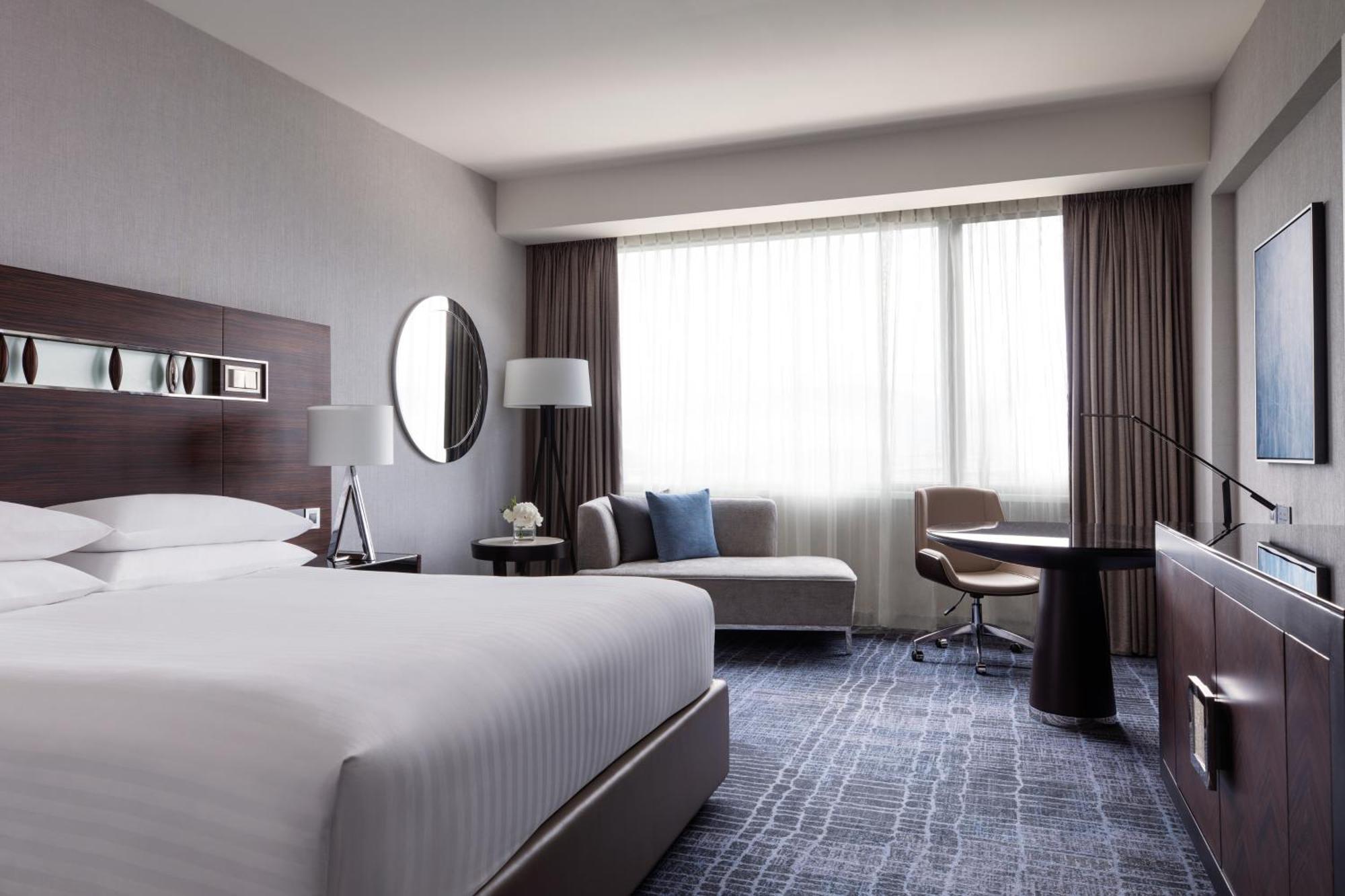 1 King Bed Room