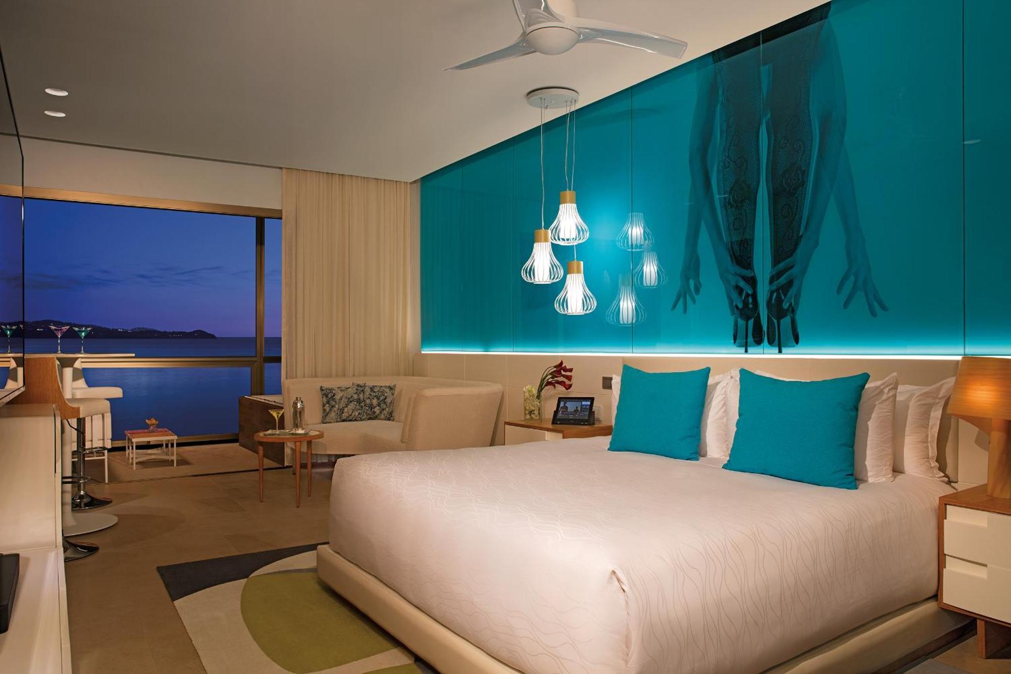 Allure Junior Suite King Ocean View