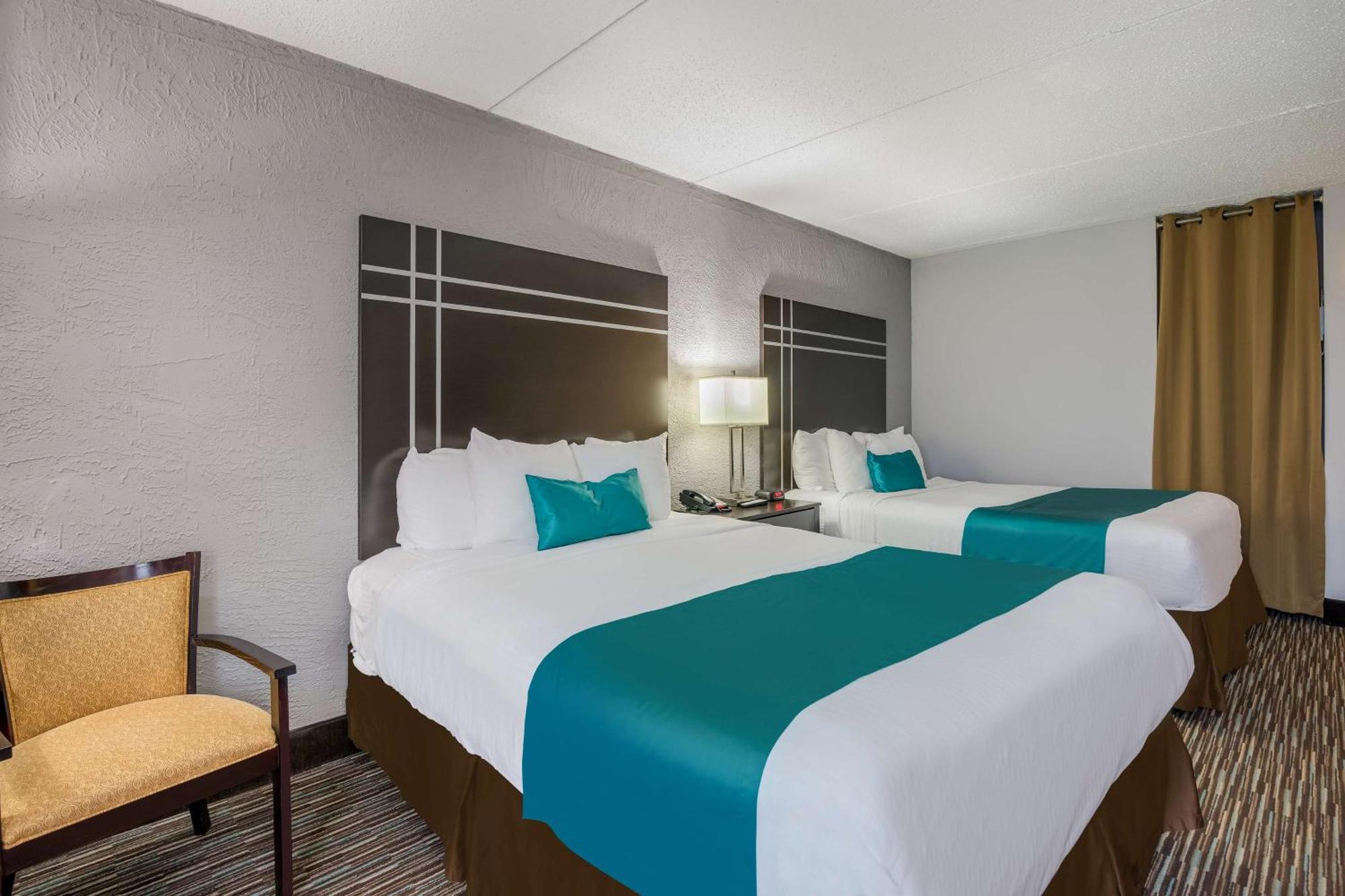 Queen Room with Two Queen Beds - Non-Smoking