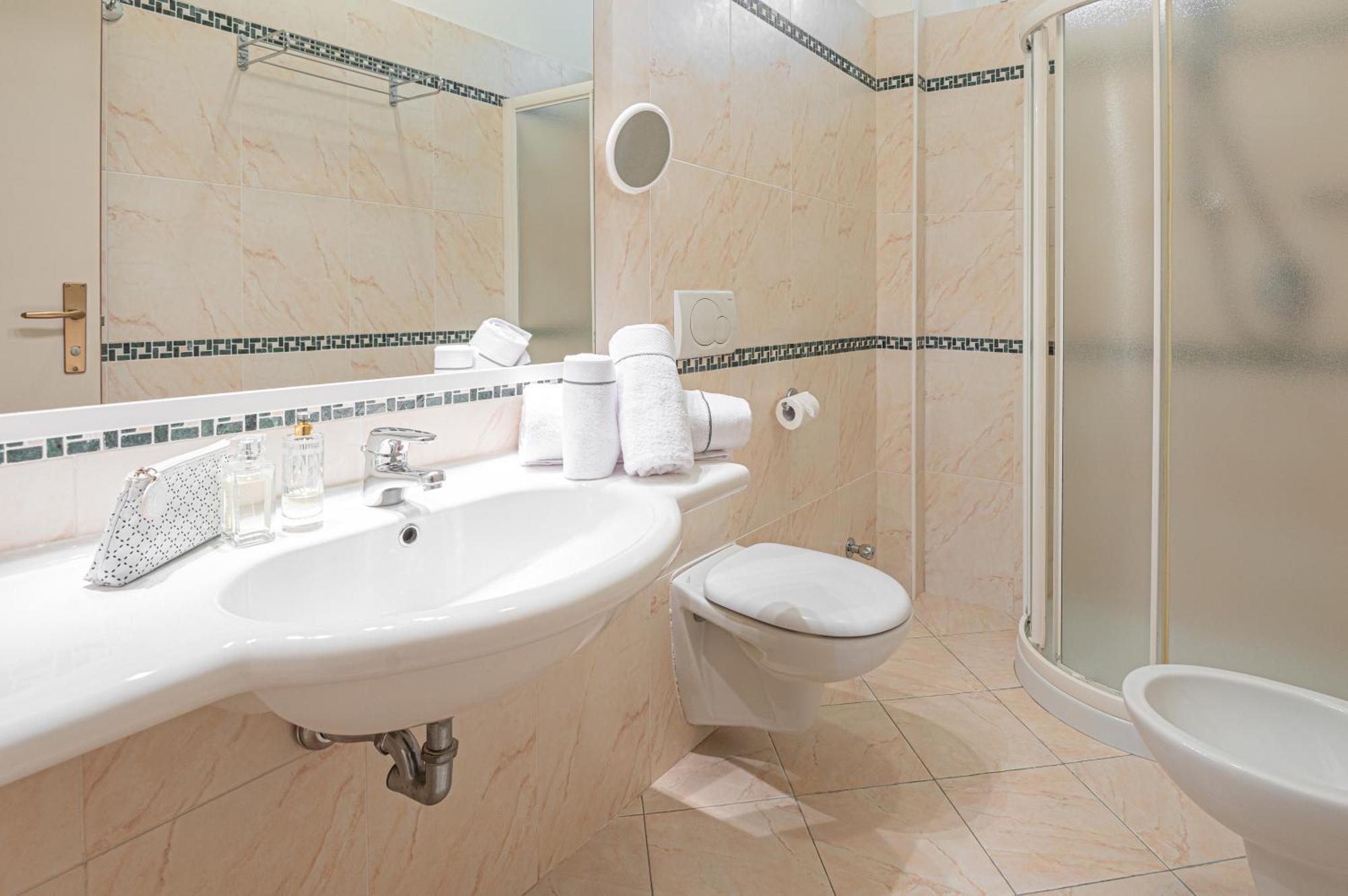 Classic Triple Room,996558010:JPEG