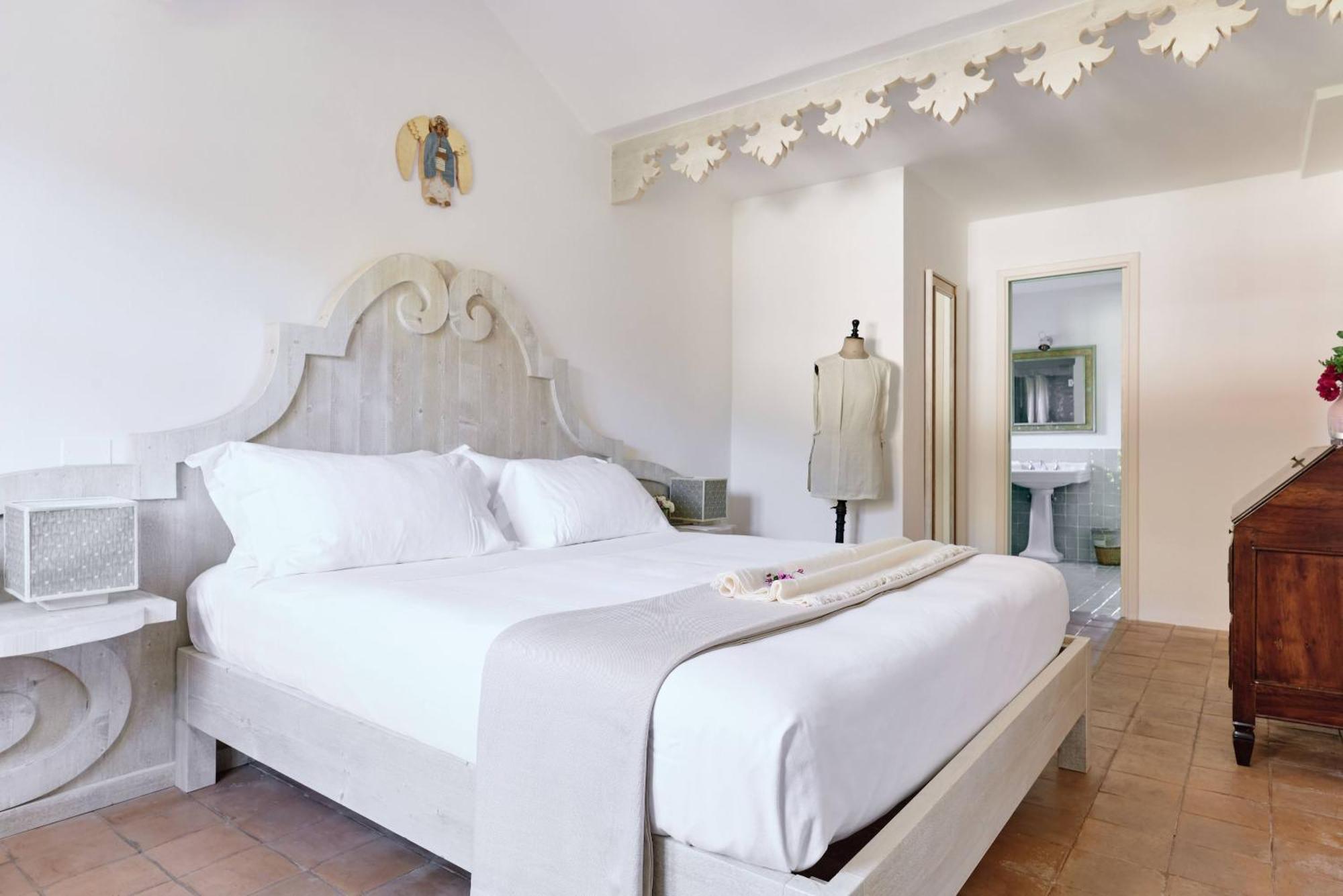 Deluxe Suite,1774472077:JPEG