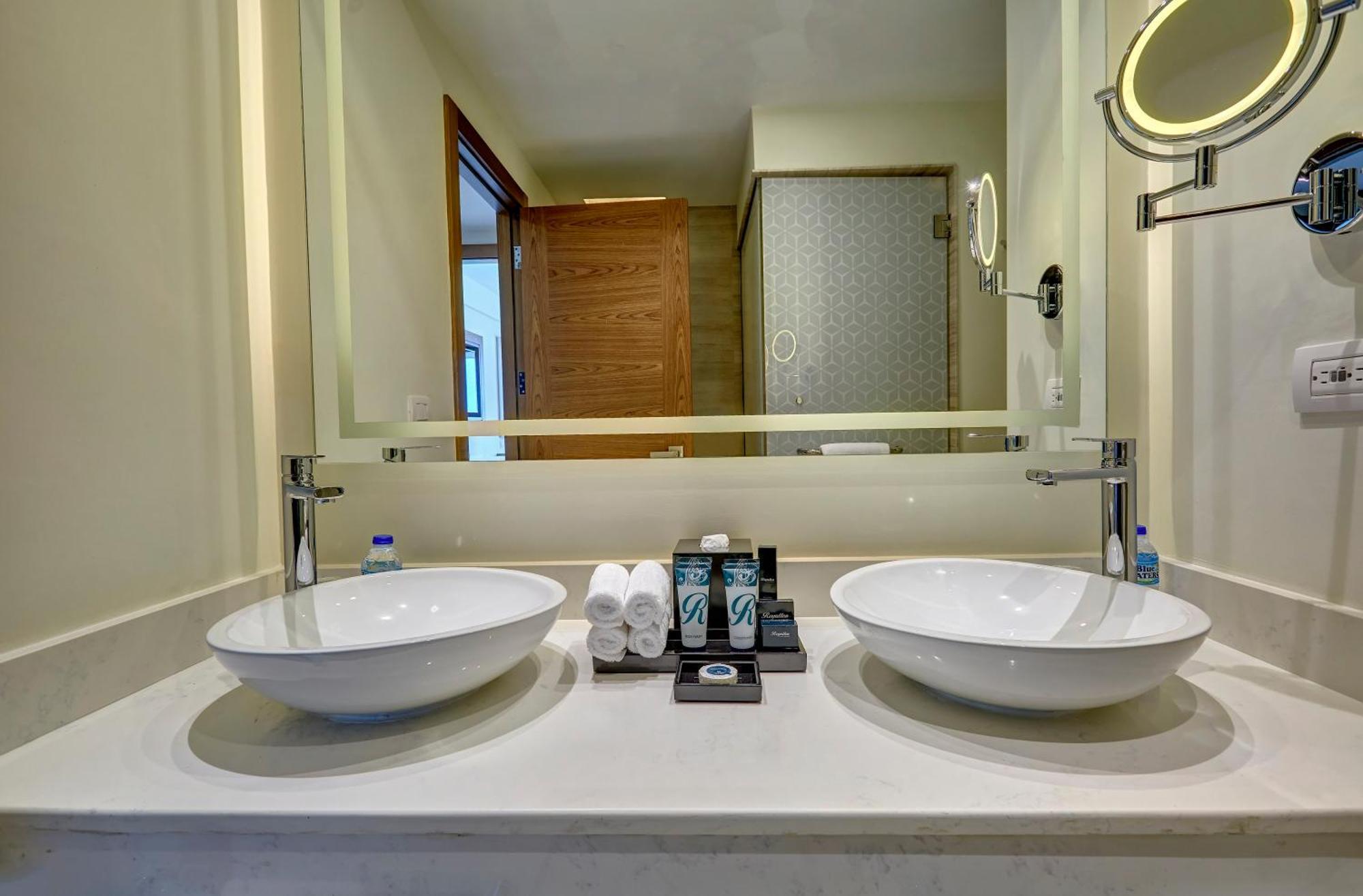 Luxury Junior Suite