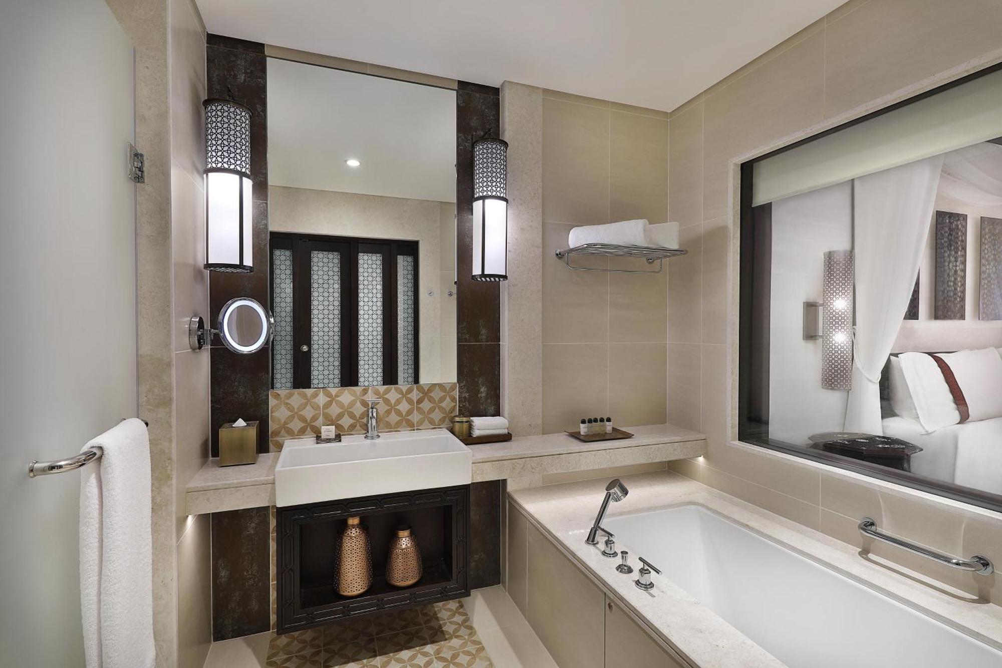 Superior King Room with Terrace and Pool View - Mobility Accessible