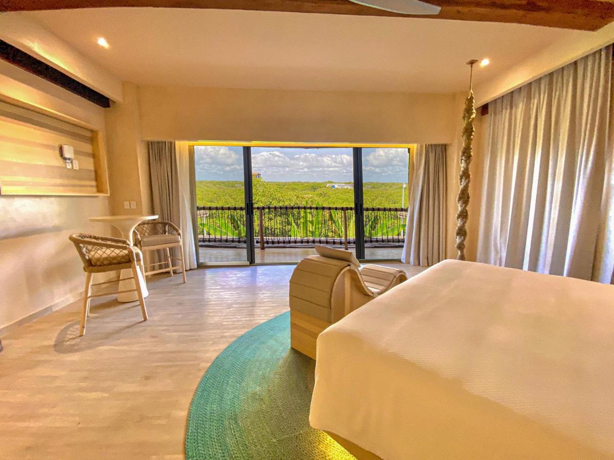 Suite with Garden View